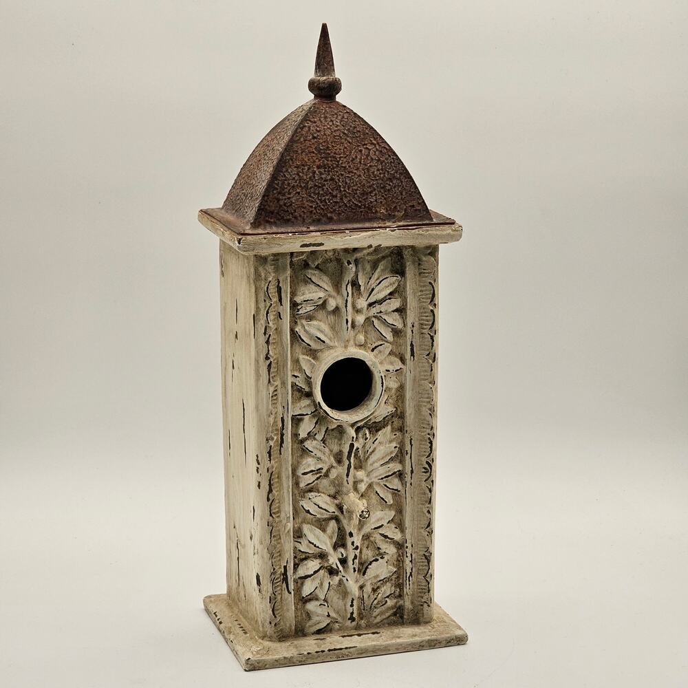 Garden Decor: Rustic Beige Bird House with Vintage Charm and Floral Accents - Picture 3 of 6
